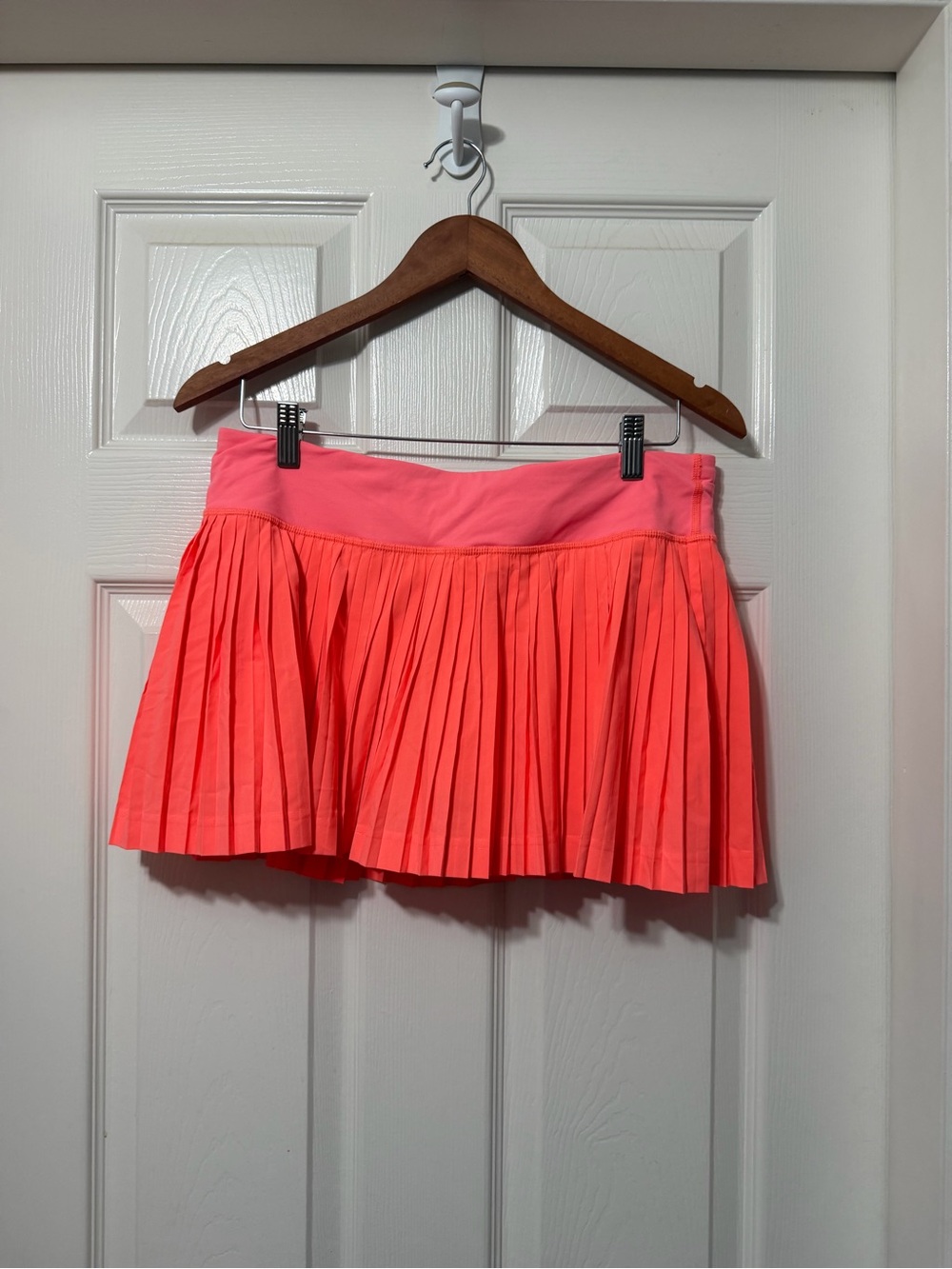 Lululemon athletica pleat to street skirt II size 8 vvguc